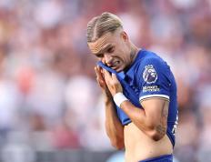 雷火电竞-Rookie连续五场比赛得分超过大胜，切尔西挑战极限！的简单介绍