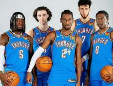 雷火电竞- 蒂姆重返赛场，锐不可当首场状态出色，TL观众沸腾！引发球迷热议